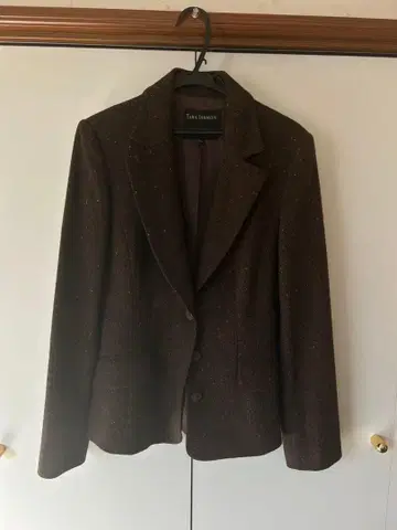 새상품급 TARA JARMON 브라운 테일러드 자켓 투버튼