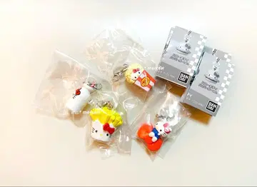 헬로키티 아메리칸 디자인 메지루시 액세서리 세미 컴플리트