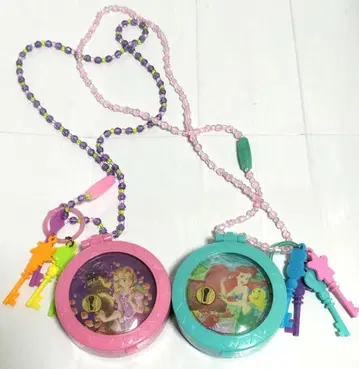 라푼젤 아리엘 음성 포함 빛나는 목걸이 디즈니 리조트 2점