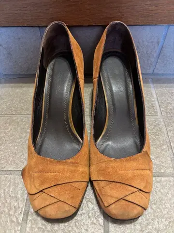 리걸 펌프스 힐 높이 6cm