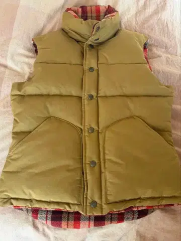 Mt.RAINIER DESIGN 리버서블 다운 베스트 S 시에라 디자인