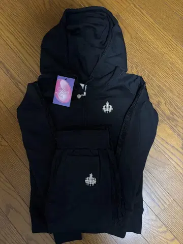 Rady 사이드 레이스 맨투맨 셋업 블랙