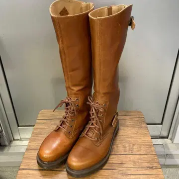 used 닥터마틴 PIPPA 롱 부츠 23.5cm 브라운