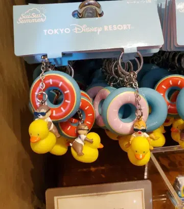 디즈니 리조트 스이 스이 썸머 칩과 데일 오리 키체인