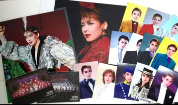 다카라즈카 시즈키 아사토 사진 16점