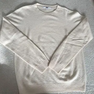 [ 새상품급 ] UNIQLO 캐시미어 100% 아이보리 긴팔 스웨터 M