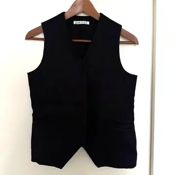 R'IAM PLAGE 블랙 슬리브리스 베스트