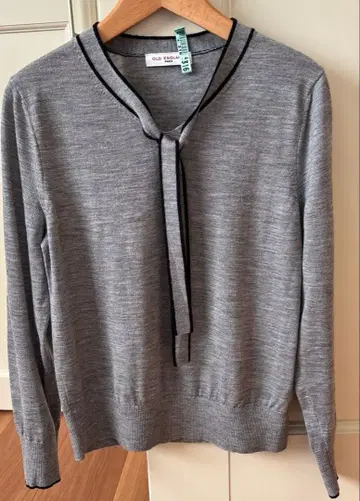 새상품급 올드 잉글랜드 보타이 니트 울 100% 라이트 그레이