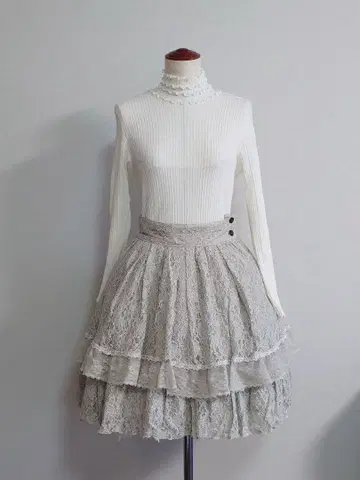 미호마츠다 전체 레이스 스커트