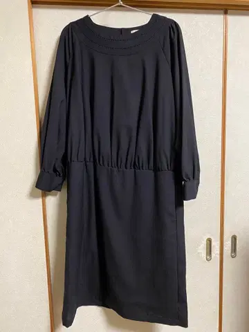 포르트 드 부통 네이비 긴팔 원피스