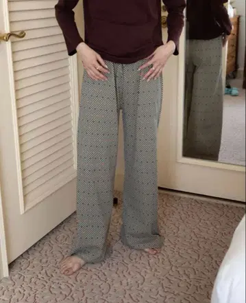 house on the hill parent pants checker