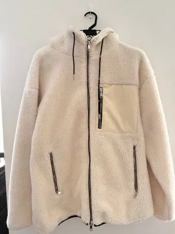 TATRAS 플리스 자켓 크림색