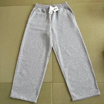 UNIQLO 그레이 스웨트 팬츠 M 사이즈