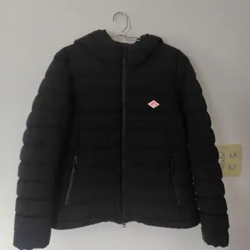 단톤 미들 다운 블랙 M 사이즈