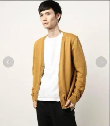 A.P.C. 머스타드 캐시미어 혼방 V넥 가디건