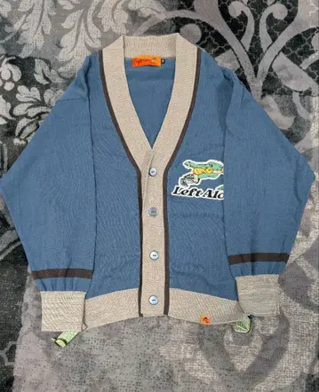 left Alone 자수 디자인 가디건 M 사이즈