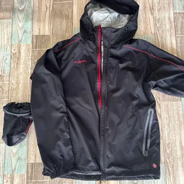 MAMMUT 후드 부착 블랙 마운틴 파카 고어텍스