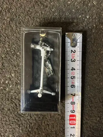 야자와 에이요시 마이크 스탠드 참