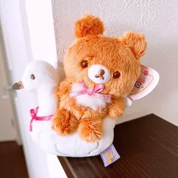 백조와 골드 컬러 꽃 테마 차이로이코구마 봉제 인형