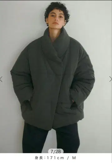 [ 새상품 ] ETRE TOKYO 스톨 컬러 패딩 코트 그레이 M