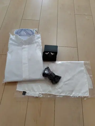 트리트 드레싱 신랑 4 (M 셔츠, 나비 넥타이, 커프스, 치프)