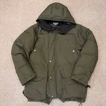 어반 리서치 다운 카키 M 사이즈 초 메루카리 시