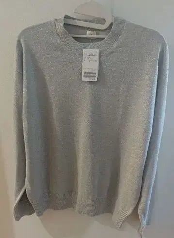 그레이 크루넥 스웨터