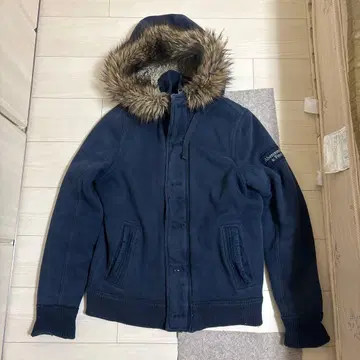 Abercrombie & Fitch 네이비 다운 자켓 M