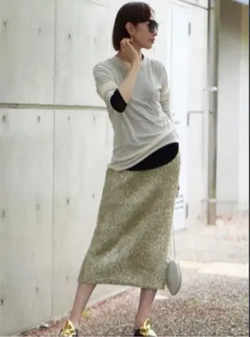 [ 새상품 택 포함 ] machatt 인기 GOLD 글리터 스커트