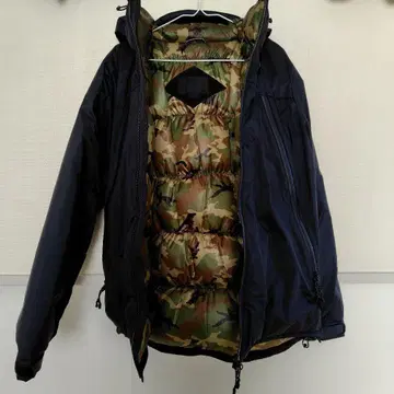 다운 자켓 카모플라쥬