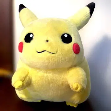 12월 15일까지 가격 인하. 초기 타미힐피거 피카츄 등신대 봉제 인형