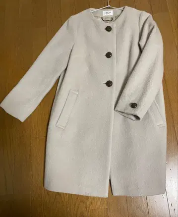 님 라이트 베이지 코트