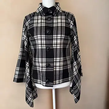 Yorkland 블랙 체크 무늬 플레어 슬리브 소매 자켓