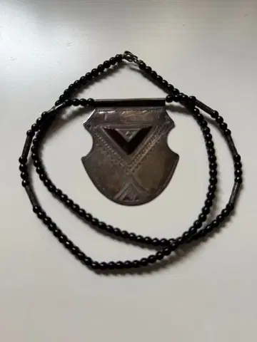 투아레그족 목걸이