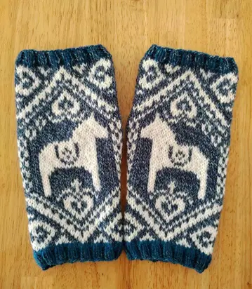 손뜨개질 암워머 다라나 호스 북유럽 리스트 워머 데님 블루