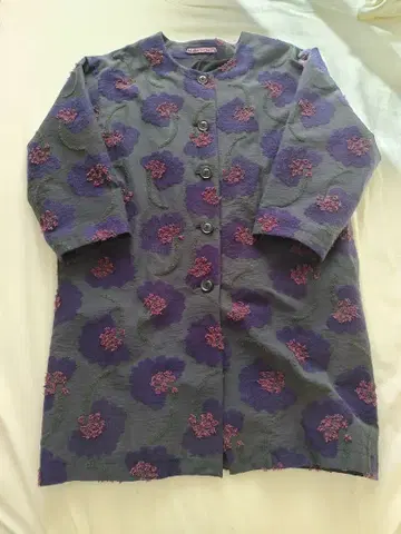 m&kyoko 꽃무늬 노카라 코트