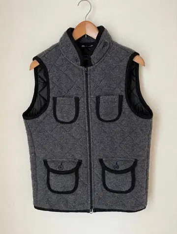 퀼팅 베스트 다크 그레이