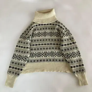 KUMIKYOKU 쿠미쿄쿠 페어아일 터틀넥 니트 스웨터