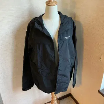 R.CROWN & CO. 블랙 나일론 자켓