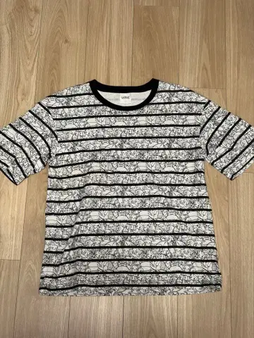 GU 포켓몬 스트라이프 T셔츠 S 사이즈