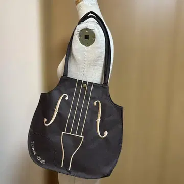 이노센트 월드 Innocent World 바이올린 토트백 부록