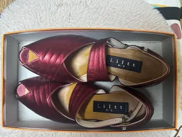 Liltt 버건디 플랫슈즈 24cm