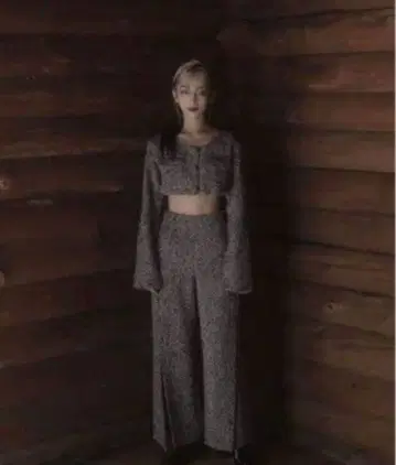 melt the lady 딥 슬릿 트위드 자켓