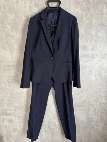 다크 네이비 체크 무늬 비즈니스 정장 THESUITCOMPANY