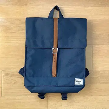 Herschel 네이비 시티백