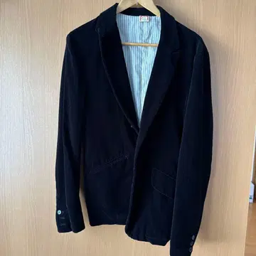 블랙 자켓 스트라이프 안감