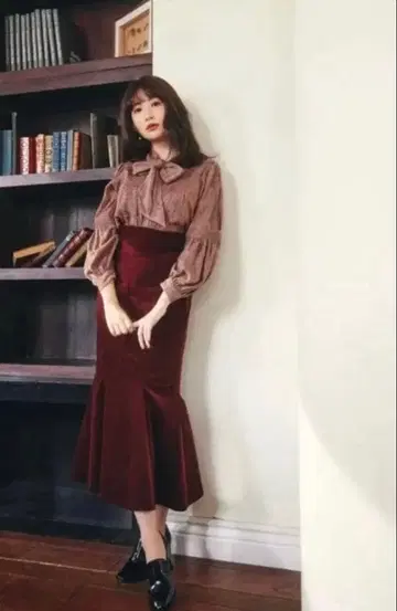 Herlipto 칼라 릴리 스커트 버건디