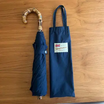 Traditional Weatherwear 네이비 접이식 우산