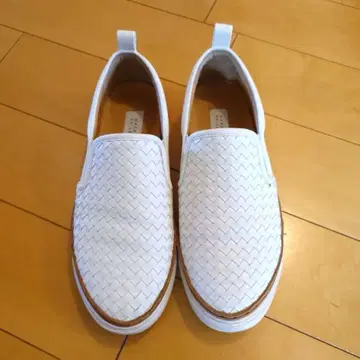 MACKINTOSH PHILOSOPHY 화이트 뜨개질 스니커즈