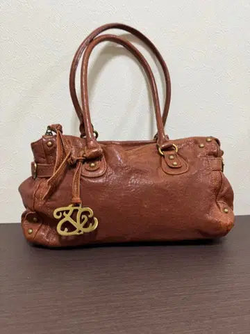 브라운 가죽 숄더백